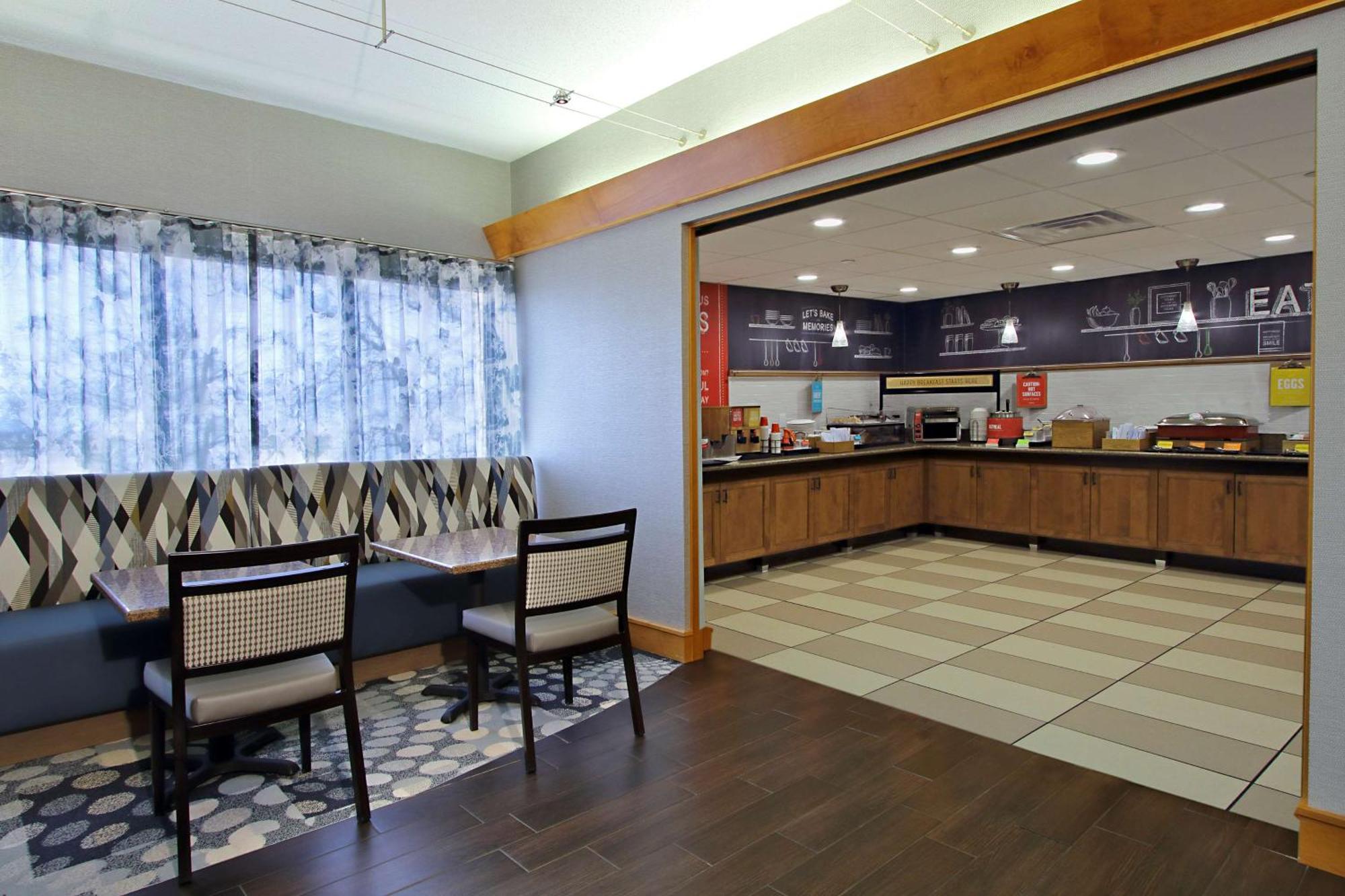 Hampton Inn Hagerstown-Maugansville Екстериор снимка