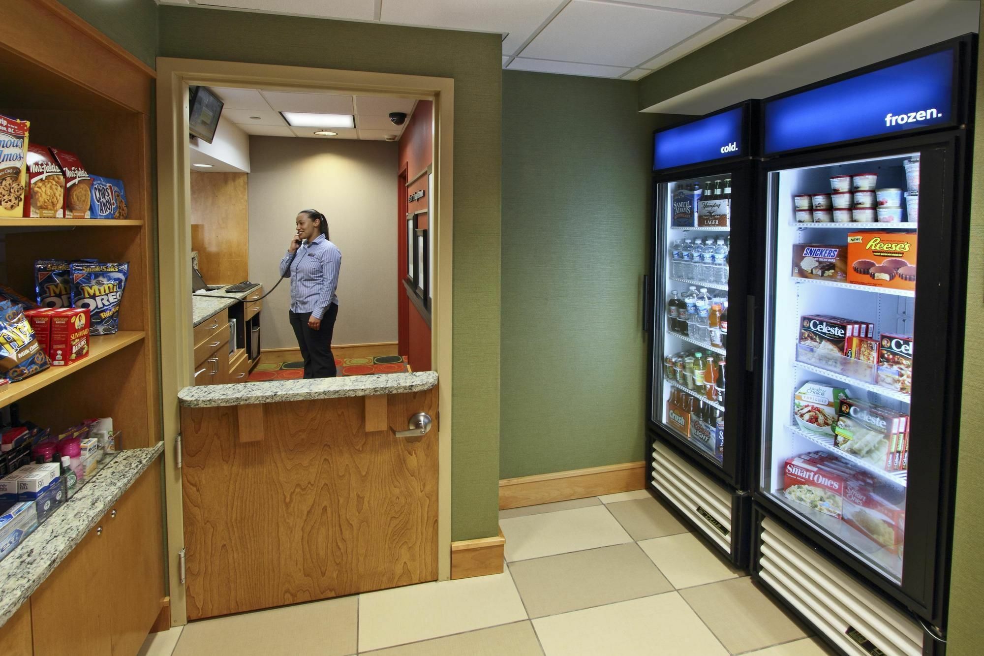 Hampton Inn Hagerstown-Maugansville Екстериор снимка